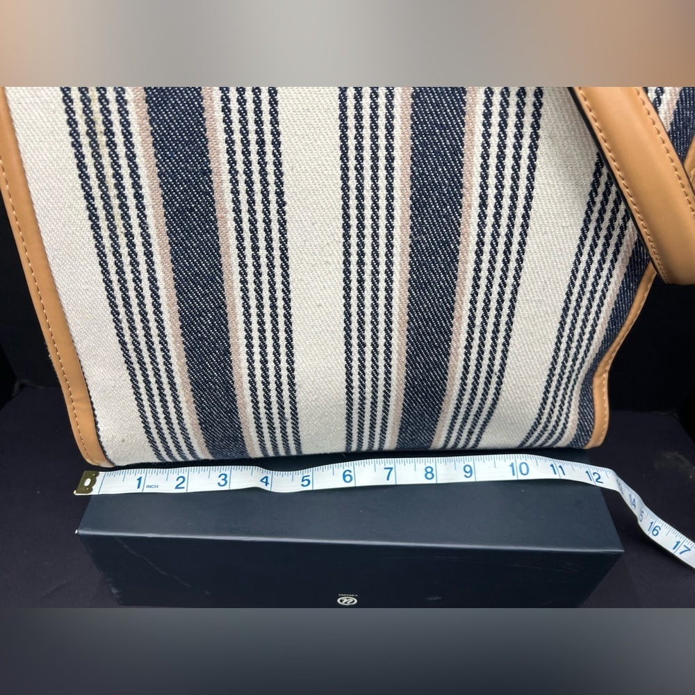 Jones New York shoulder bag Signature Navy Blue and white - Picture 11 of 12